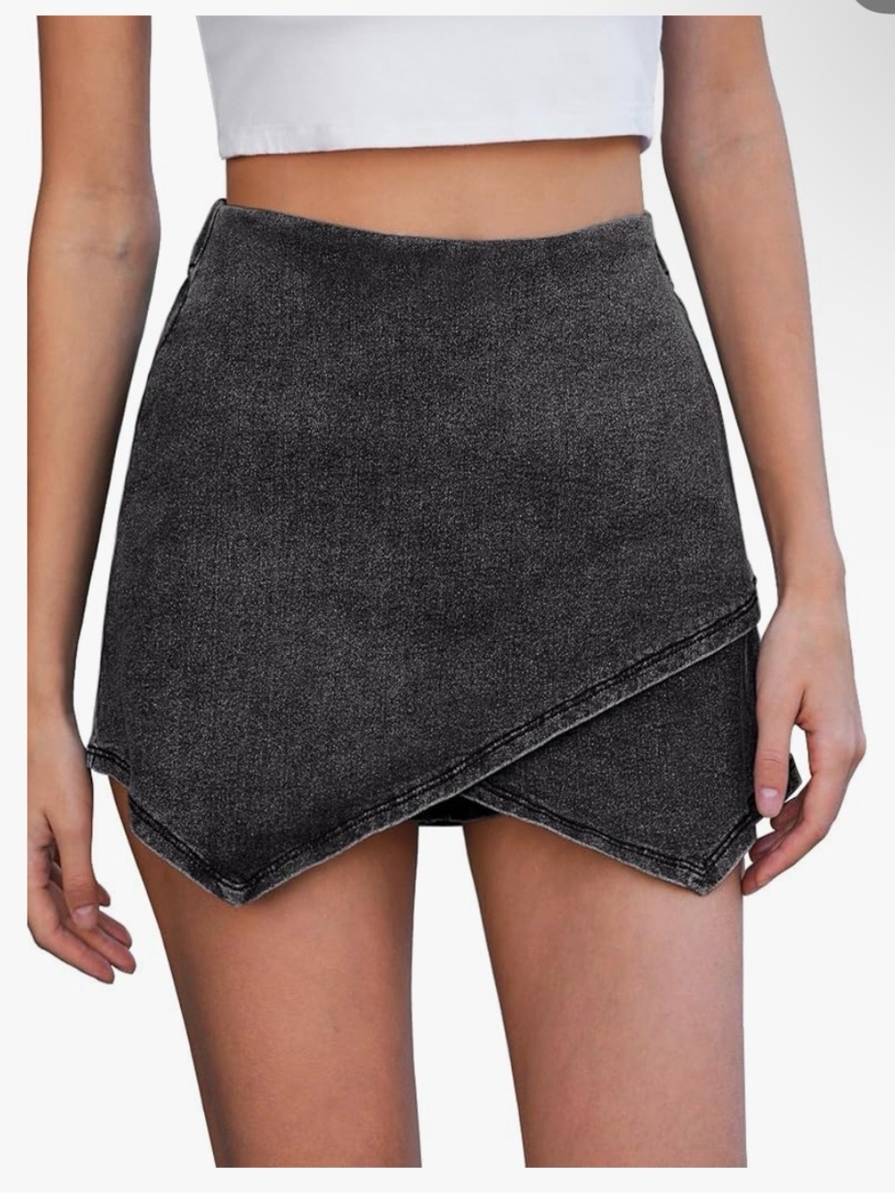 High-Waist Black Denim Asymmetrical Mini Skort